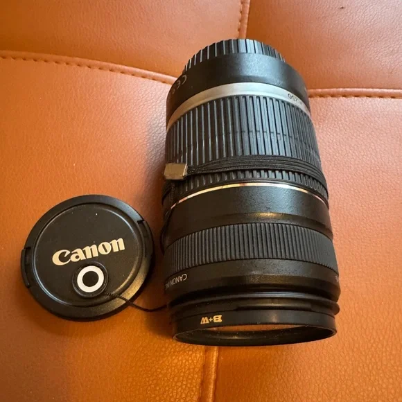 New Canon EFS 55-250 Telephoto Lens with Textured Grip